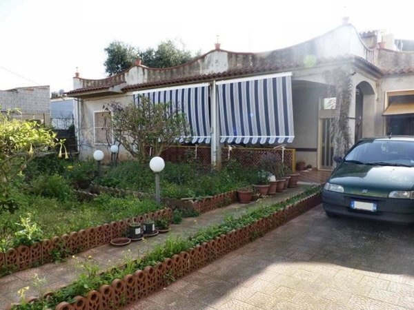casa indipendente in vendita a Siracusa in zona Cassibile