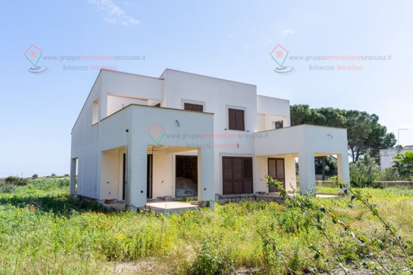 casa indipendente in vendita a Siracusa in zona Isola / Plemmirio