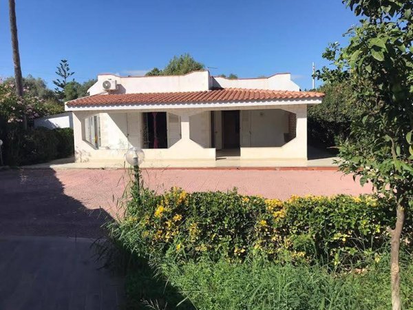 casa indipendente in vendita a Siracusa in zona Epipoli