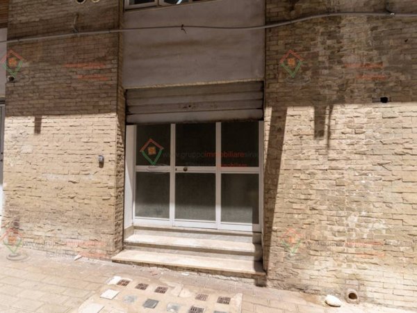 negozio in vendita a Siracusa in zona Centro Città