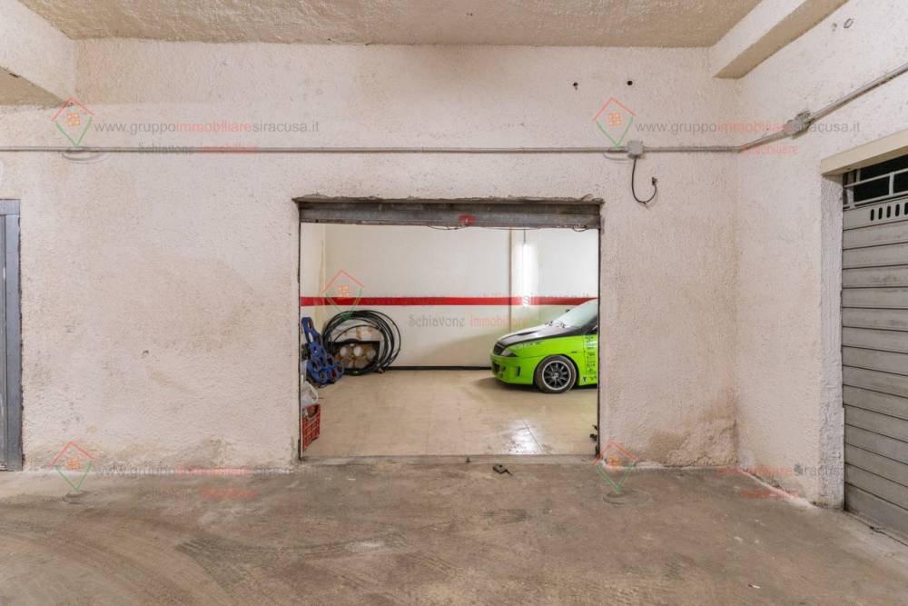 locale di sgombero in vendita a Siracusa