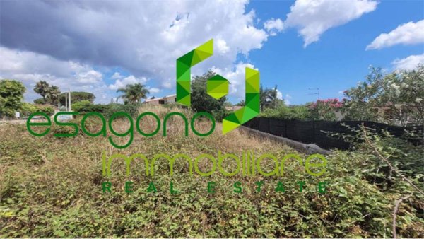 casa indipendente in vendita a Siracusa in zona Fontane Bianche