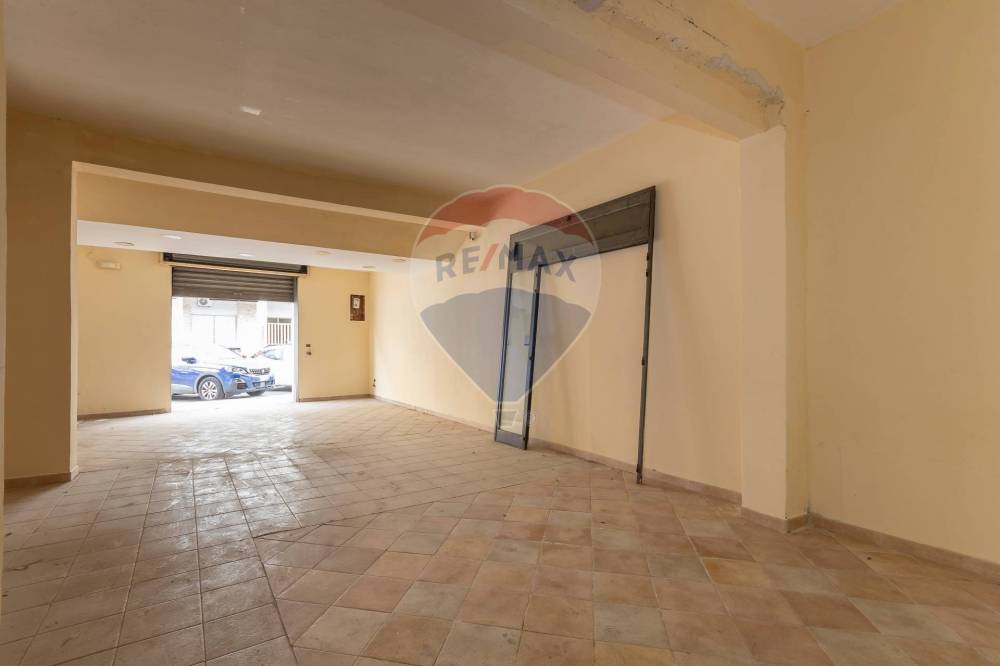 locale commerciale in vendita a Siracusa