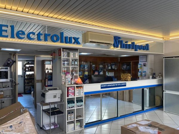 locale commerciale in vendita a Siracusa