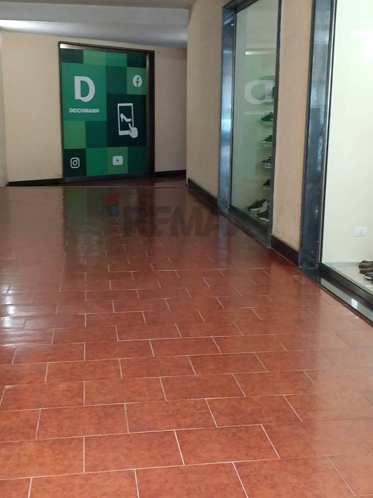 negozio in vendita a Siracusa in zona Centro Città