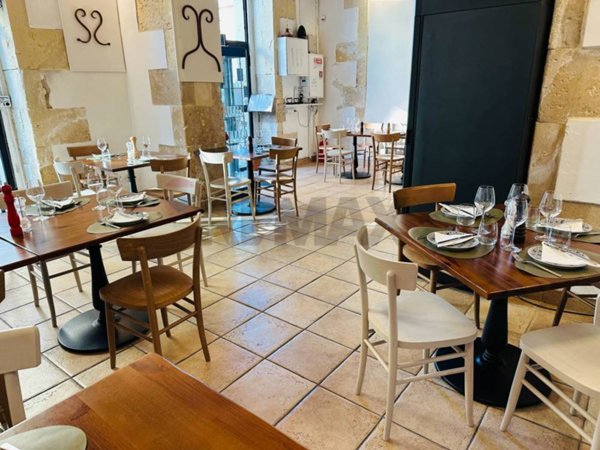 negozio in vendita a Siracusa in zona Centro Città