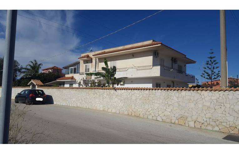 casa indipendente in vendita a Siracusa in zona Centro Città