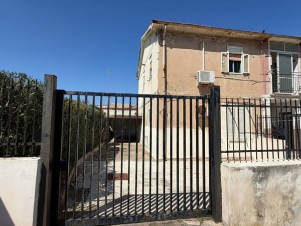 appartamento in vendita a Siracusa in zona Grottasanta