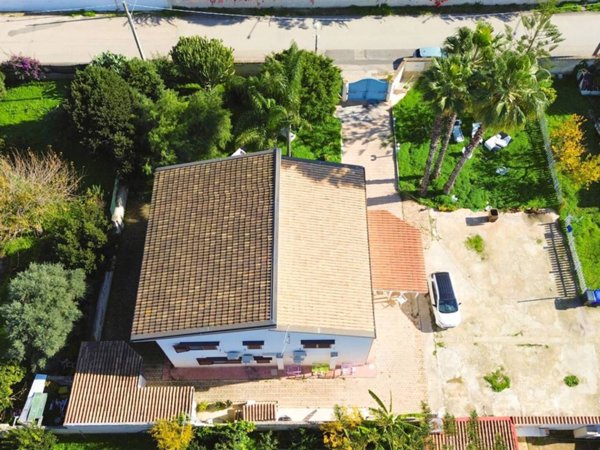 casa indipendente in vendita a Siracusa in zona Arenella