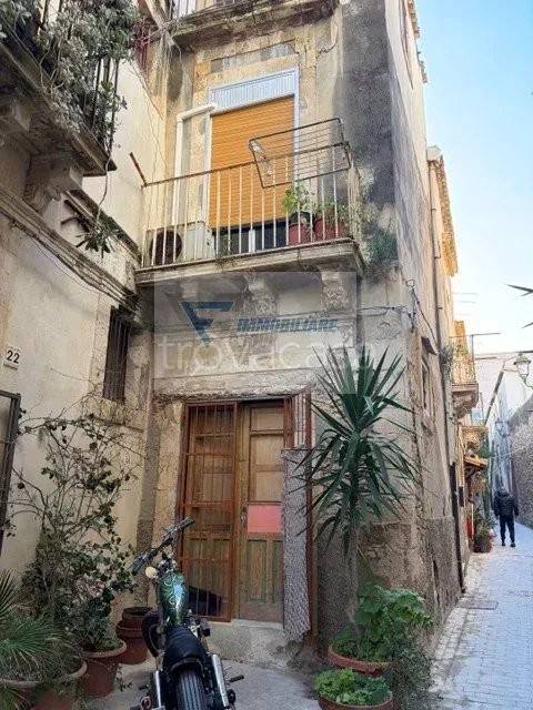 appartamento in vendita a Siracusa in zona Isola Ortigia