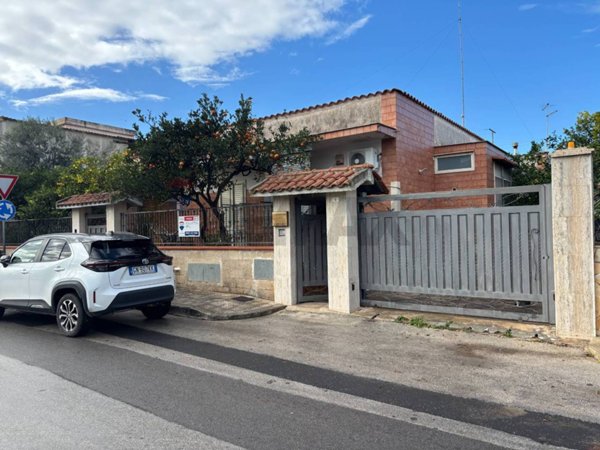 casa indipendente in vendita a Siracusa in zona Scala Greca
