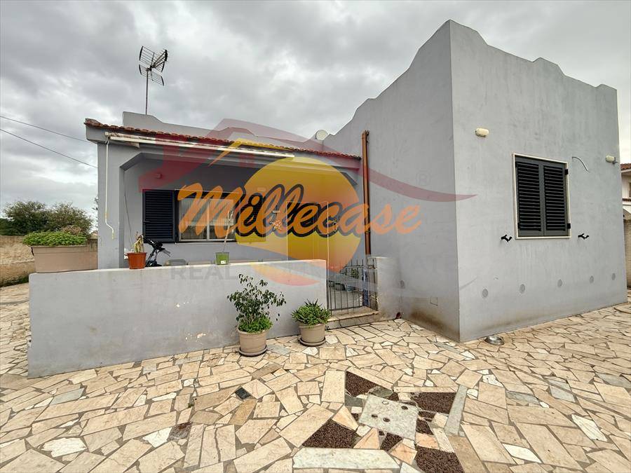 casa indipendente in vendita a Siracusa in zona Ognina