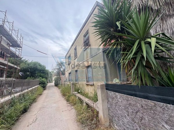 appartamento in vendita a Siracusa in zona Scala Greca