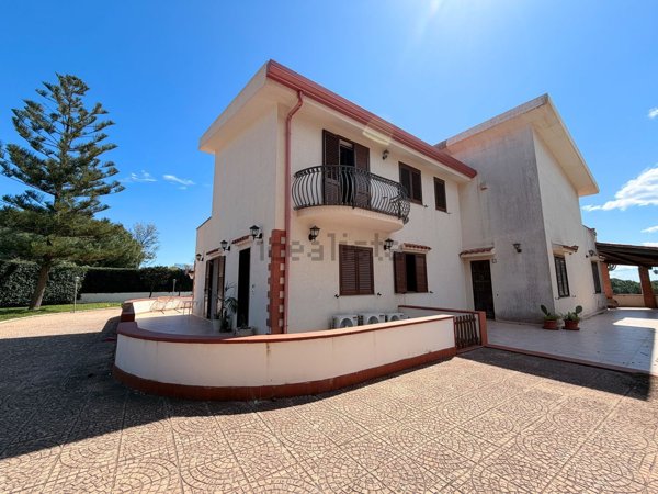 casa indipendente in vendita a Siracusa in zona Isola / Plemmirio