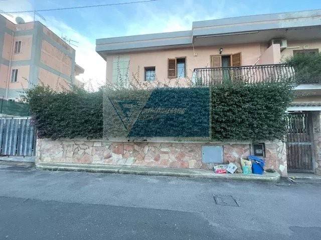 casa indipendente in vendita a Siracusa in zona Borgata