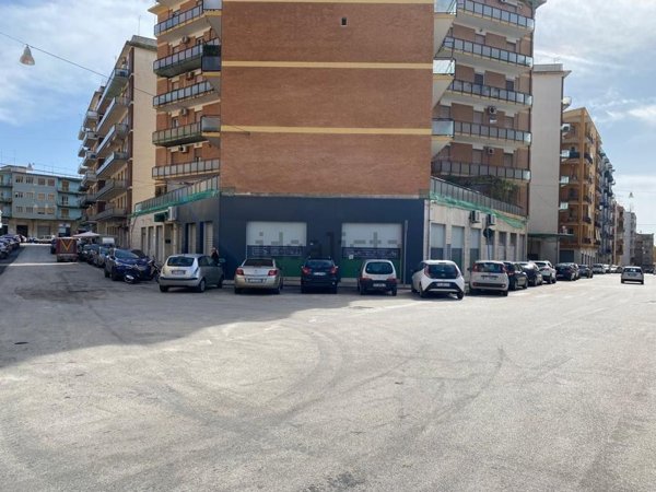 locale commerciale in vendita a Siracusa