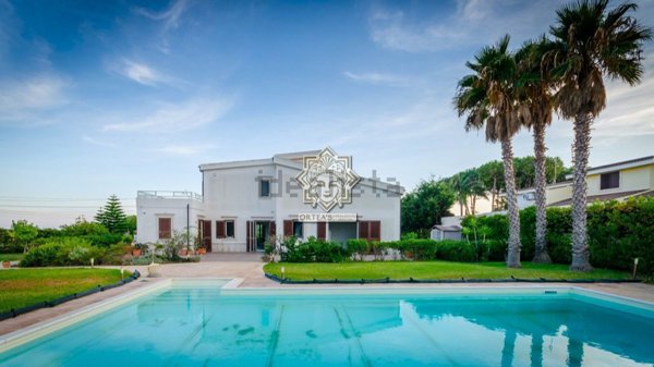 casa indipendente in vendita a Siracusa in zona Isola / Plemmirio