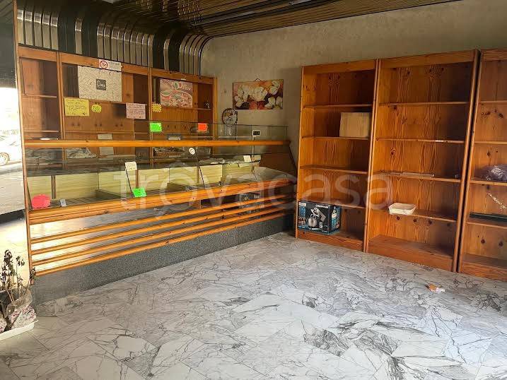 negozio in vendita a Siracusa in zona Epipoli