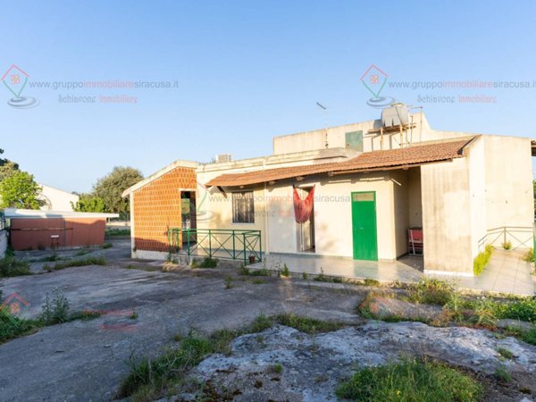casa indipendente in vendita a Siracusa in zona Cassibile