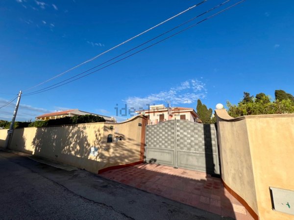 villa in vendita a Siracusa in zona Isola / Plemmirio