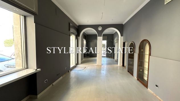 locale commerciale in vendita a Siracusa in zona Centro Città