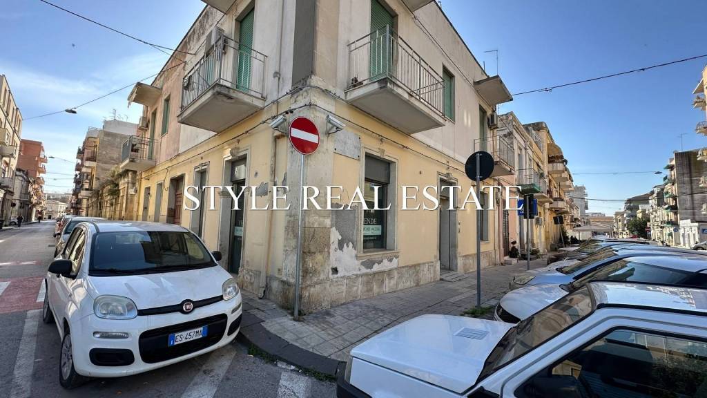 negozio in vendita a Siracusa in zona Centro Città