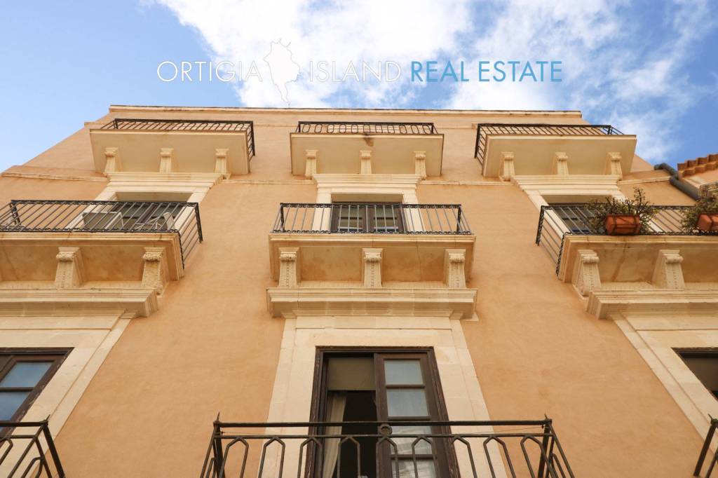 appartamento in vendita a Siracusa in zona Isola Ortigia