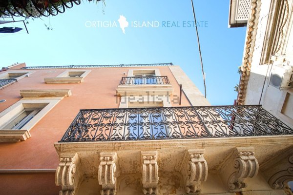 appartamento in vendita a Siracusa in zona Isola / Plemmirio