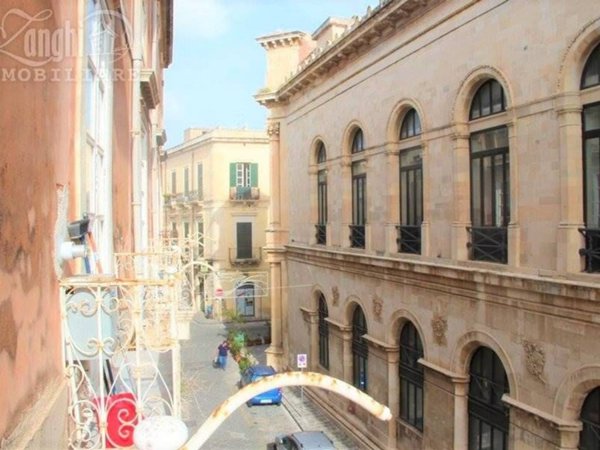 appartamento in vendita a Siracusa in zona Isola Ortigia