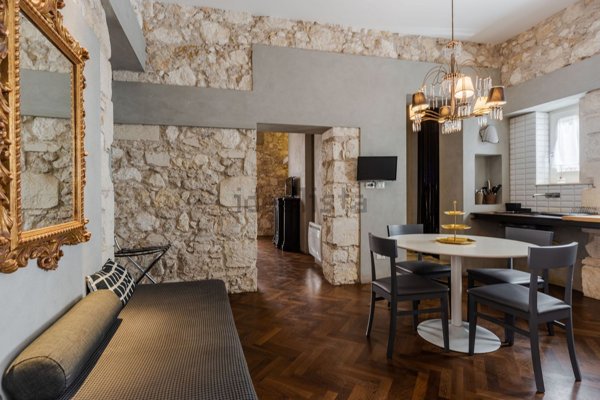 appartamento in vendita a Siracusa in zona Isola Ortigia