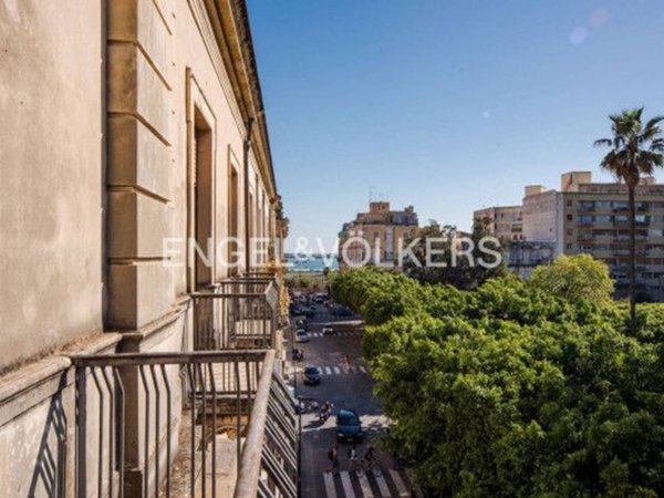 appartamento in vendita a Siracusa in zona Centro Città