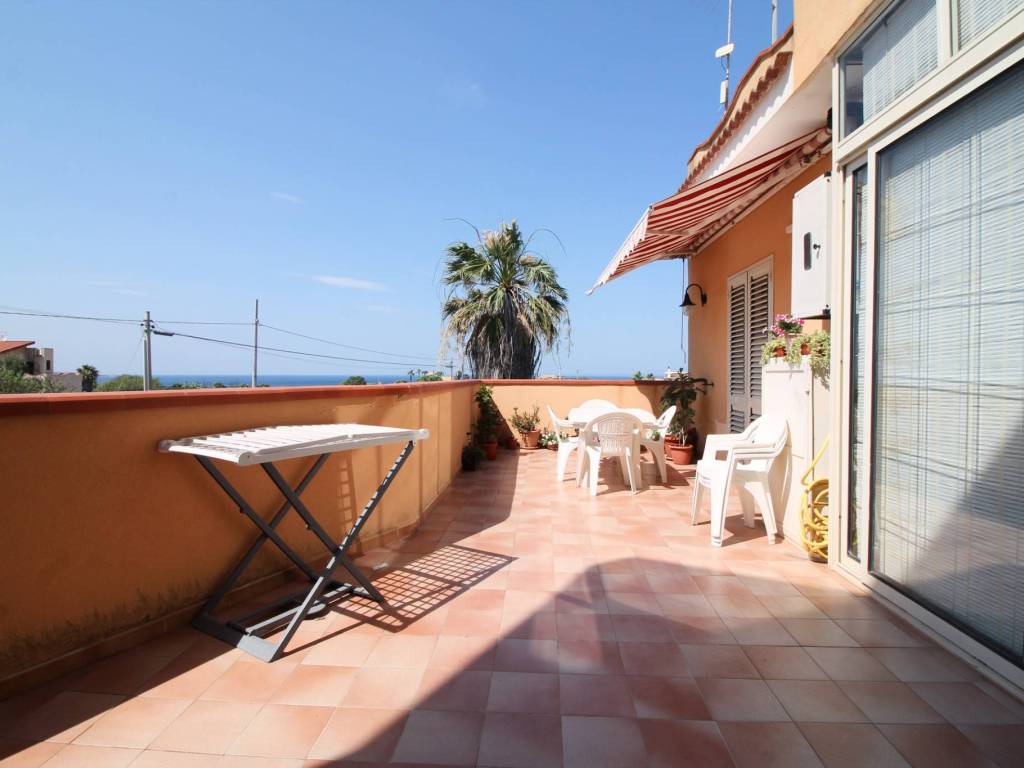 casa indipendente in vendita a Siracusa in zona Isola / Plemmirio