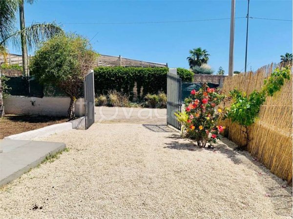 casa indipendente in vendita a Siracusa in zona Fontane Bianche