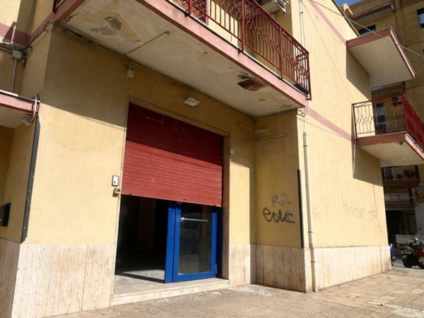 negozio in vendita a Siracusa