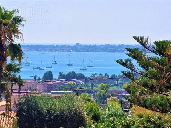 appartamento in vendita a Siracusa in zona Scala Greca