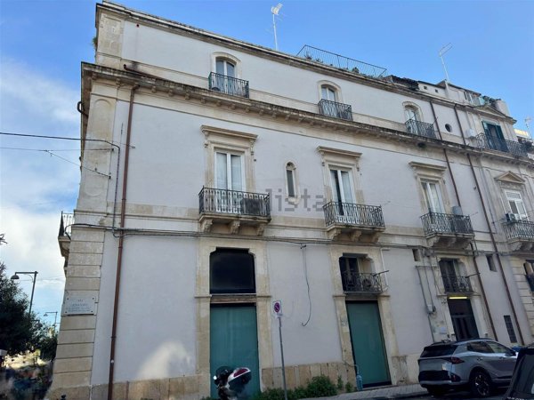 appartamento in vendita a Siracusa in zona Centro Città