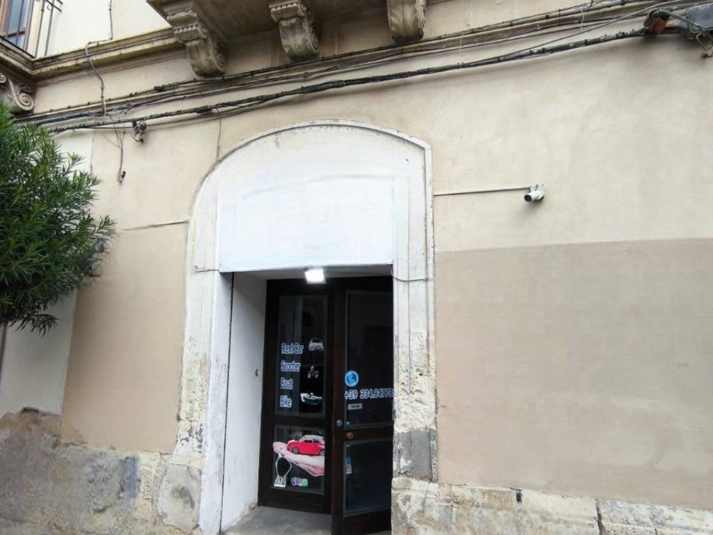 negozio in vendita a Siracusa in zona Centro Città