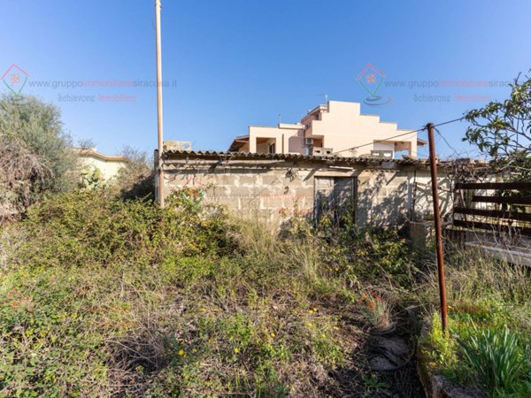 casa indipendente in vendita a Siracusa in zona Scala Greca