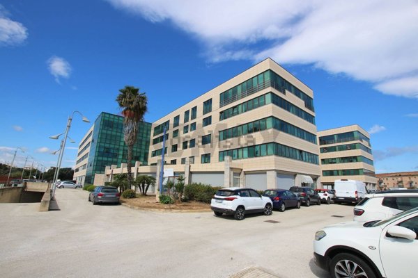 locale di sgombero in vendita a Siracusa