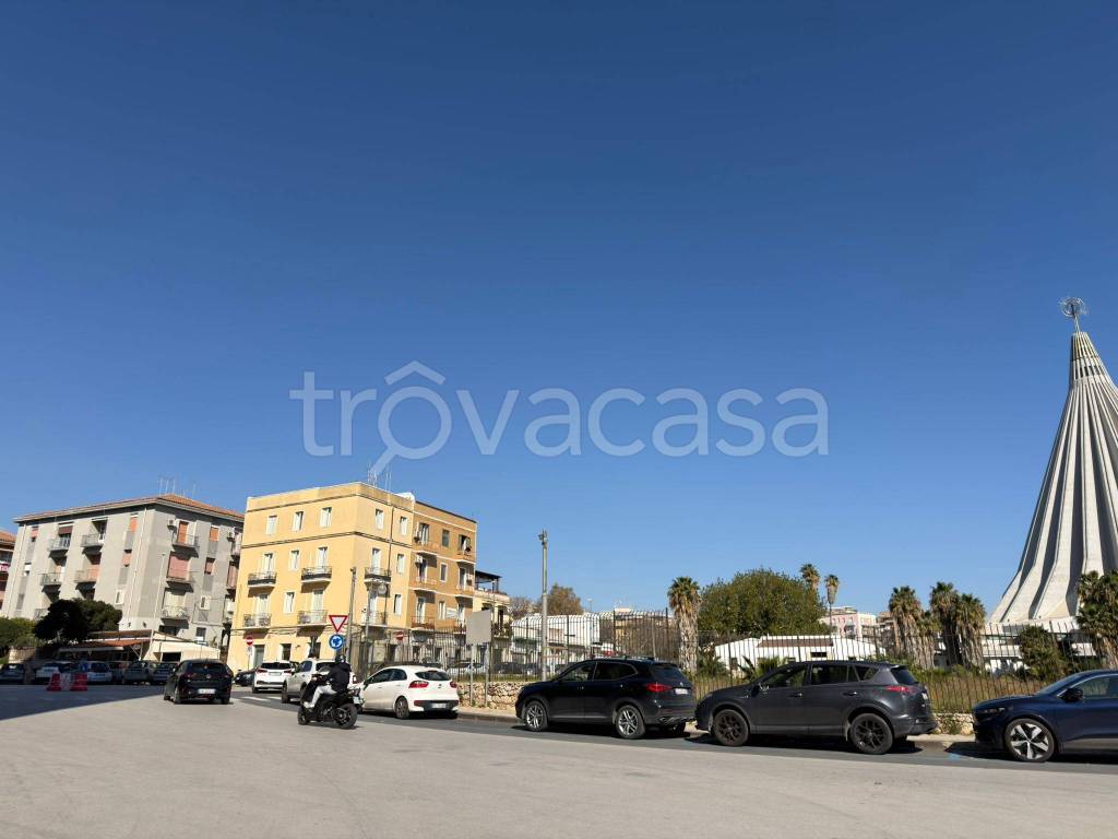 negozio in vendita a Siracusa in zona Centro Città