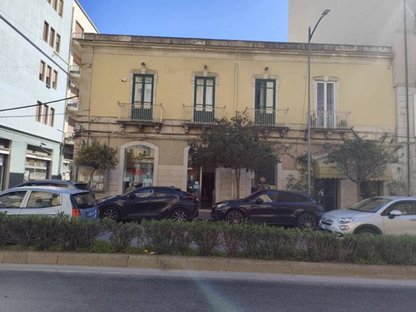 negozio in vendita a Siracusa in zona Centro Città