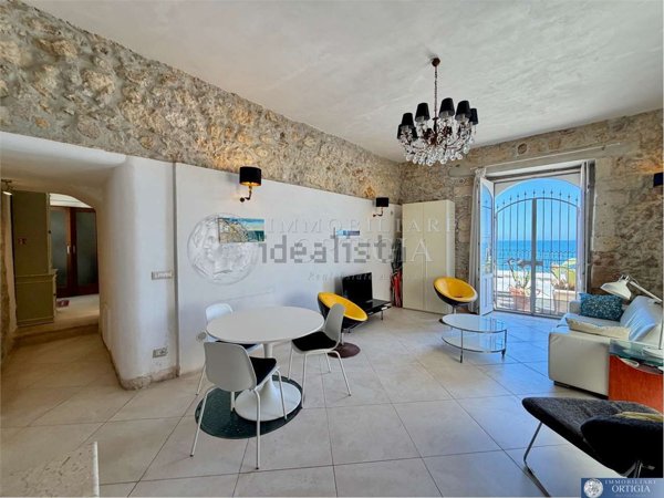 appartamento in vendita a Siracusa in zona Isola Ortigia