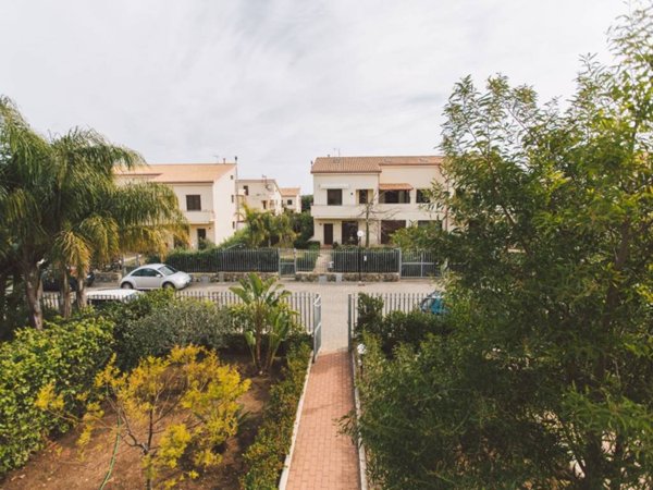 casa indipendente in vendita a Siracusa in zona Isola / Plemmirio