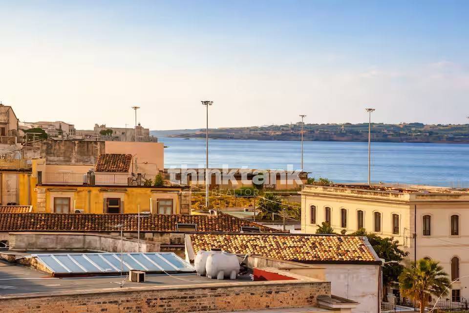 appartamento in vendita a Siracusa in zona Isola Ortigia