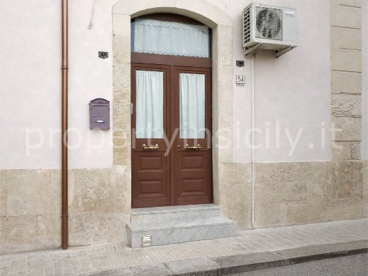 appartamento in vendita a Siracusa in zona Borgata