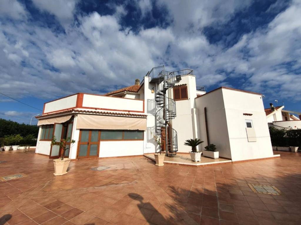 casa indipendente in vendita a Siracusa in zona Arenella