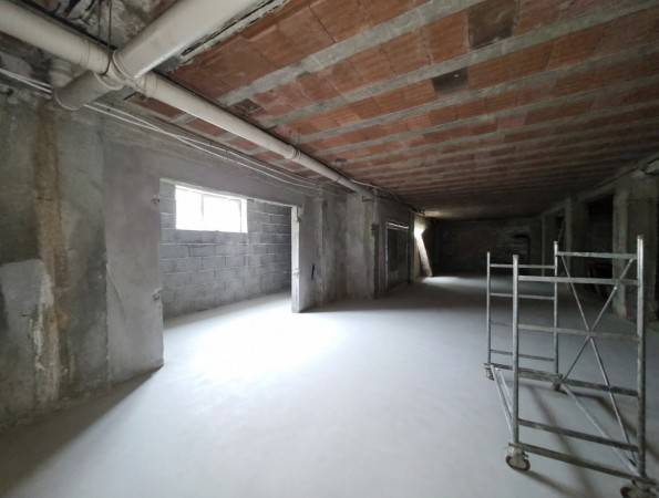 locale commerciale in vendita a Siracusa in zona Borgata