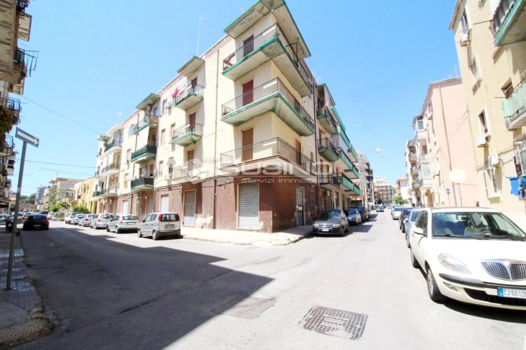 negozio in vendita a Siracusa in zona Grottasanta