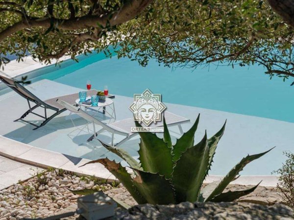 casa indipendente in vendita a Siracusa in zona Isola / Plemmirio