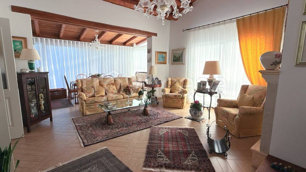 casa indipendente in vendita a Siracusa in zona Centro Città